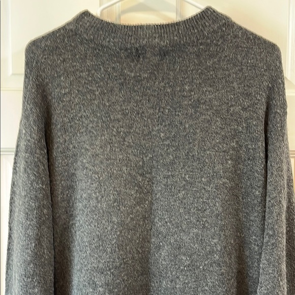 Chelsea28 Nordstrom Chic Black Sweater with Ostrich Feather Hem - Size Medium - Picture 9 of 10
